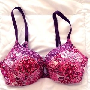 🌺 Victoria's Secret Push Up Bra 🌺
